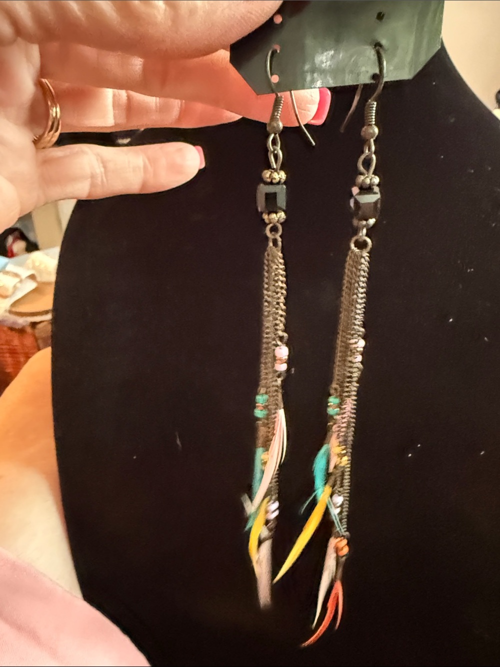 NWT Indigenous Created Women’s Tassel Dangle Earrings w/ feathersMulticolor 6.5”